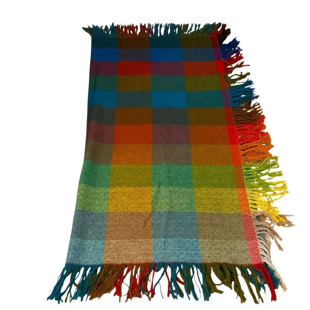 Unbranded bright squares